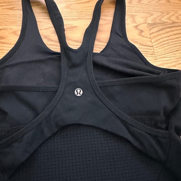 Lululemon NWOT Crossback Tank (8) - Picture 10 of 16